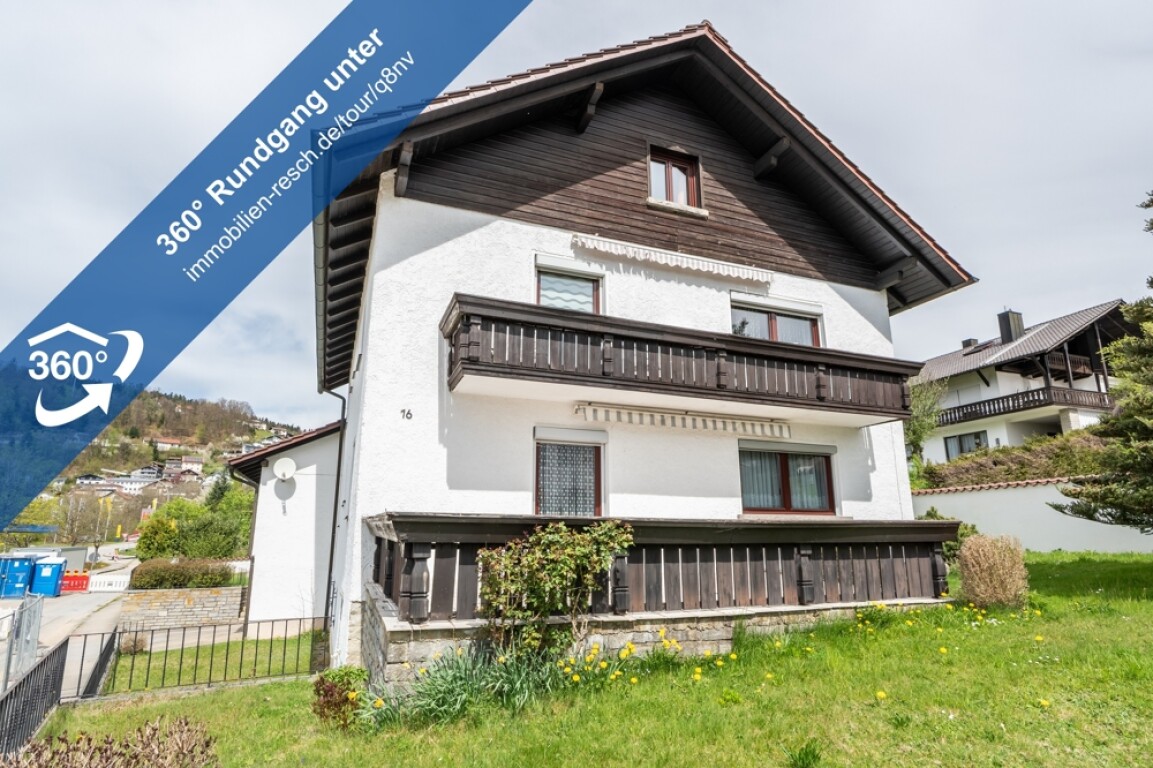 Hauzenberg - Großzügiges Zweifamilienhaus mit DG-Ausbau in Hauzenberg Nähe Zentrum