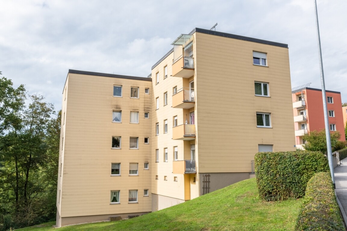 Passau - Für Kapitalanleger! Solide vermietete 4-Zimmer-Wohnung in Passau-Grubweg mit Tageslichtbad und Balkon