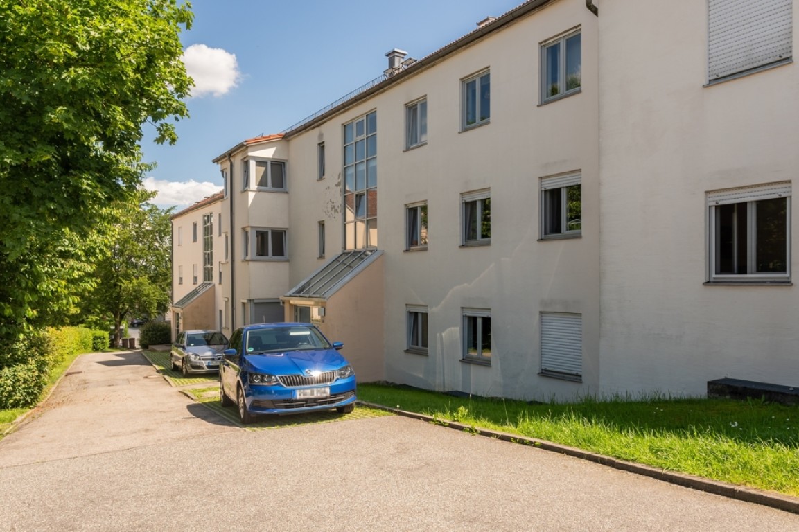 Passau - Ländlich wohnen in der Stadt! Passau-Rittsteig: 2-Zimmer-Wohnung mit Sonnenbalkon in Aussichtlage