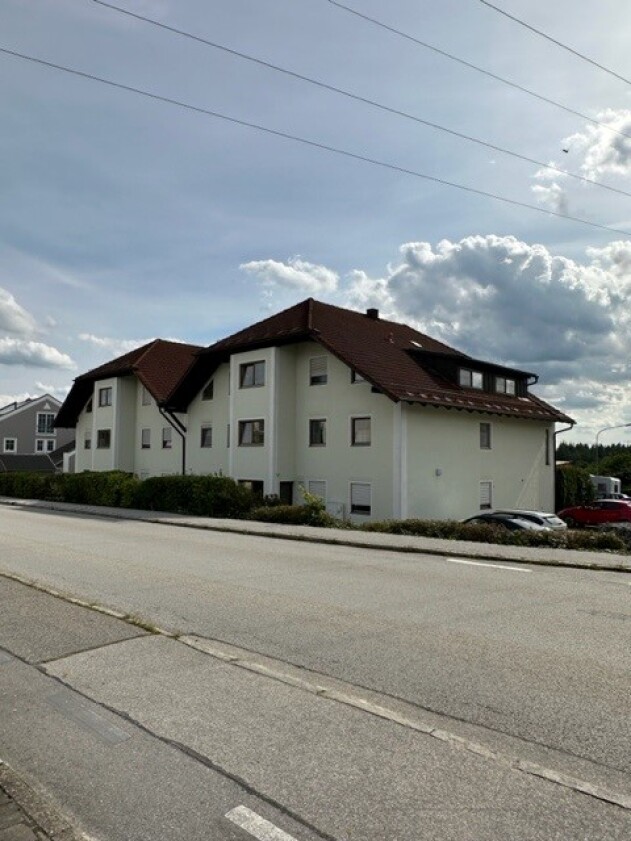 3-Zimmer-Wohnung - Gartenwohnung in Salzweg – rollstuhlgerecht!