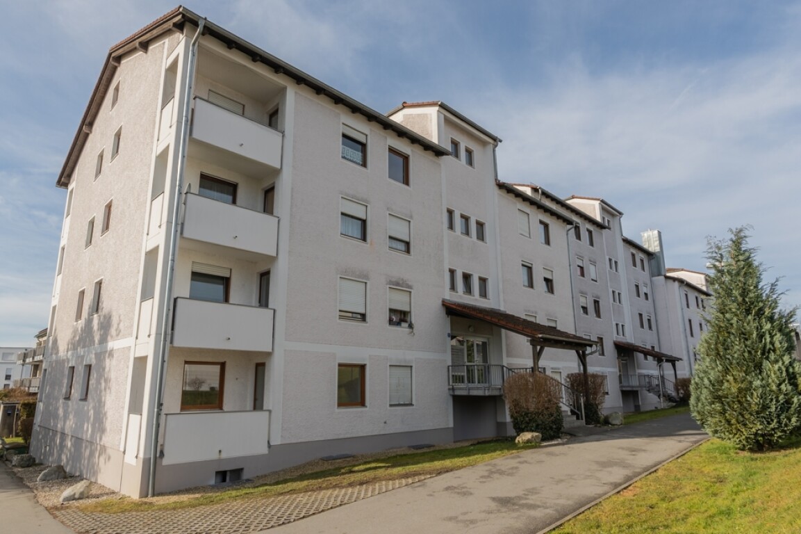 Passau - Günstige Kapitalanlage! 2-Zimmer-Wohnung in Passau-Grubweg mit Kochzeile, Tageslichtbad und Balkon