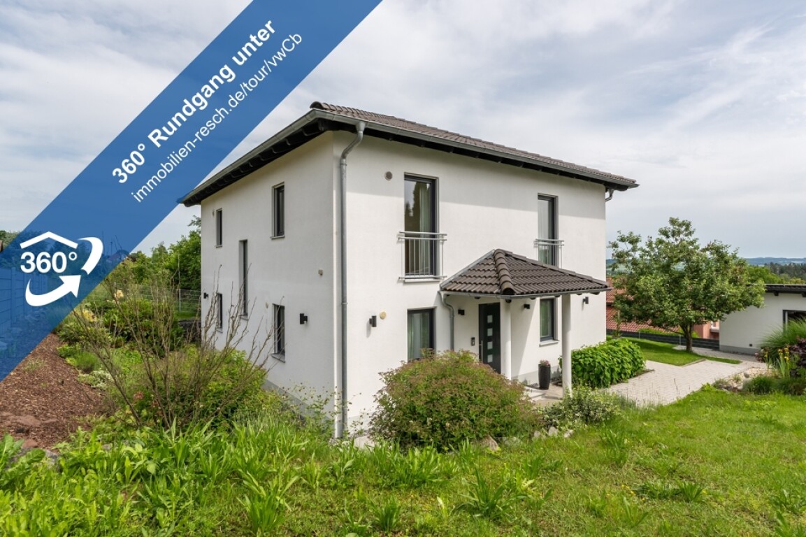 Salzweg - Neuwertiges großzügiges Einfamilienhaus in Salzweg