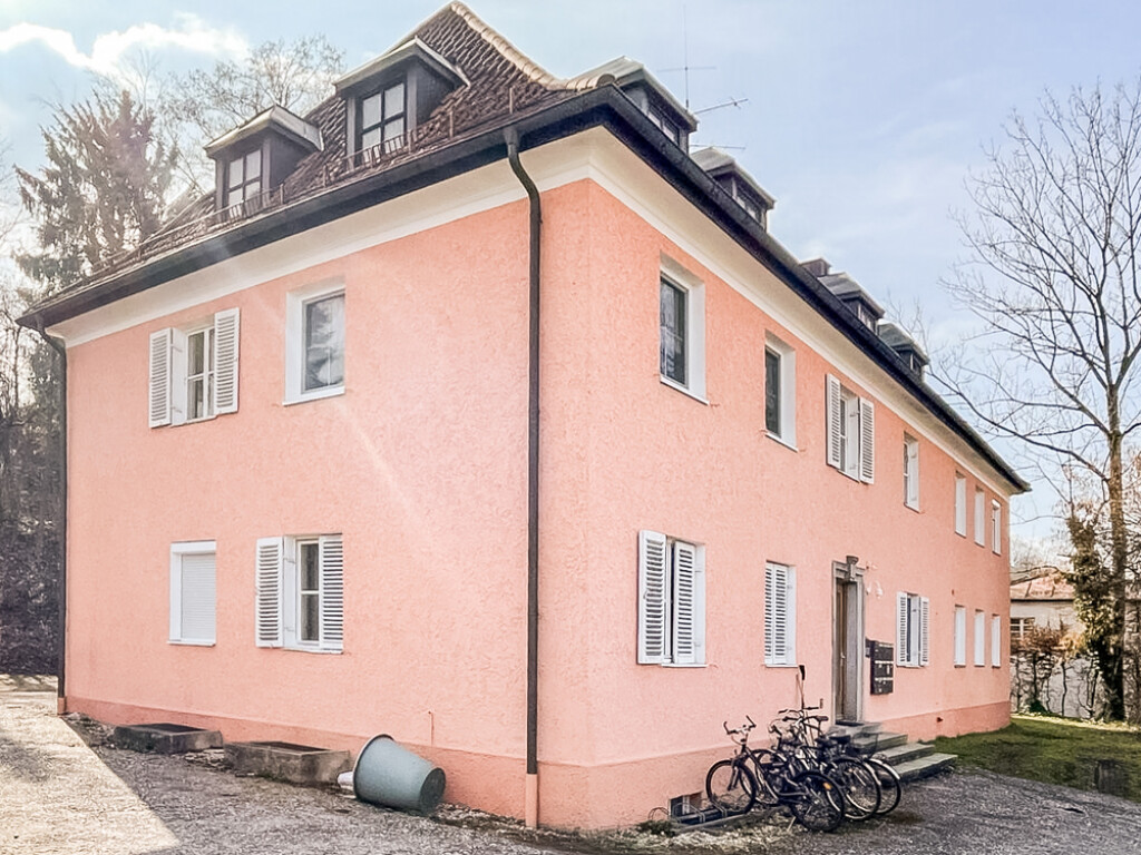 Passau - 1-Zimmer-Studentenappartement in Passau-Innstadt mit Westbalkon und günstiger Anbindung zur Uni!