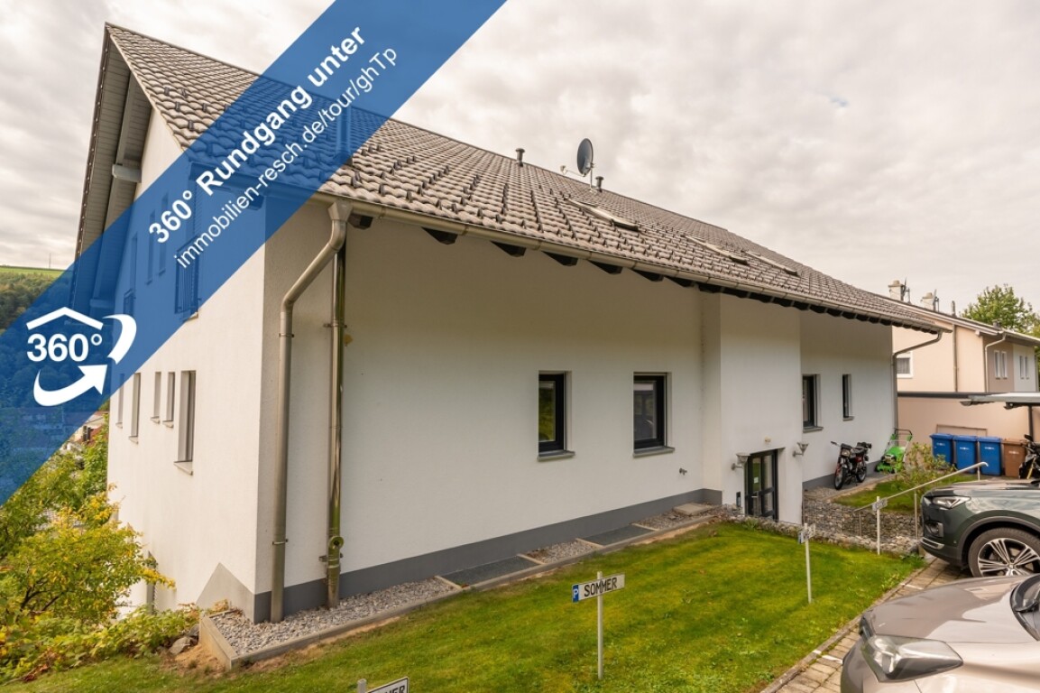 Blick über das Donautal und Obernzell! 2-Zimmer-Wohnung mit Tageslichtduschbad, Terrasse und EBK