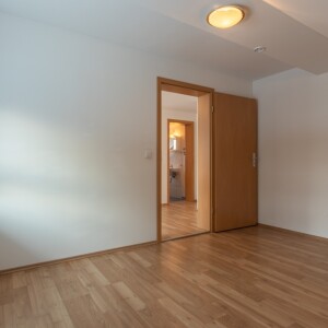 Schlafzimmer (2)