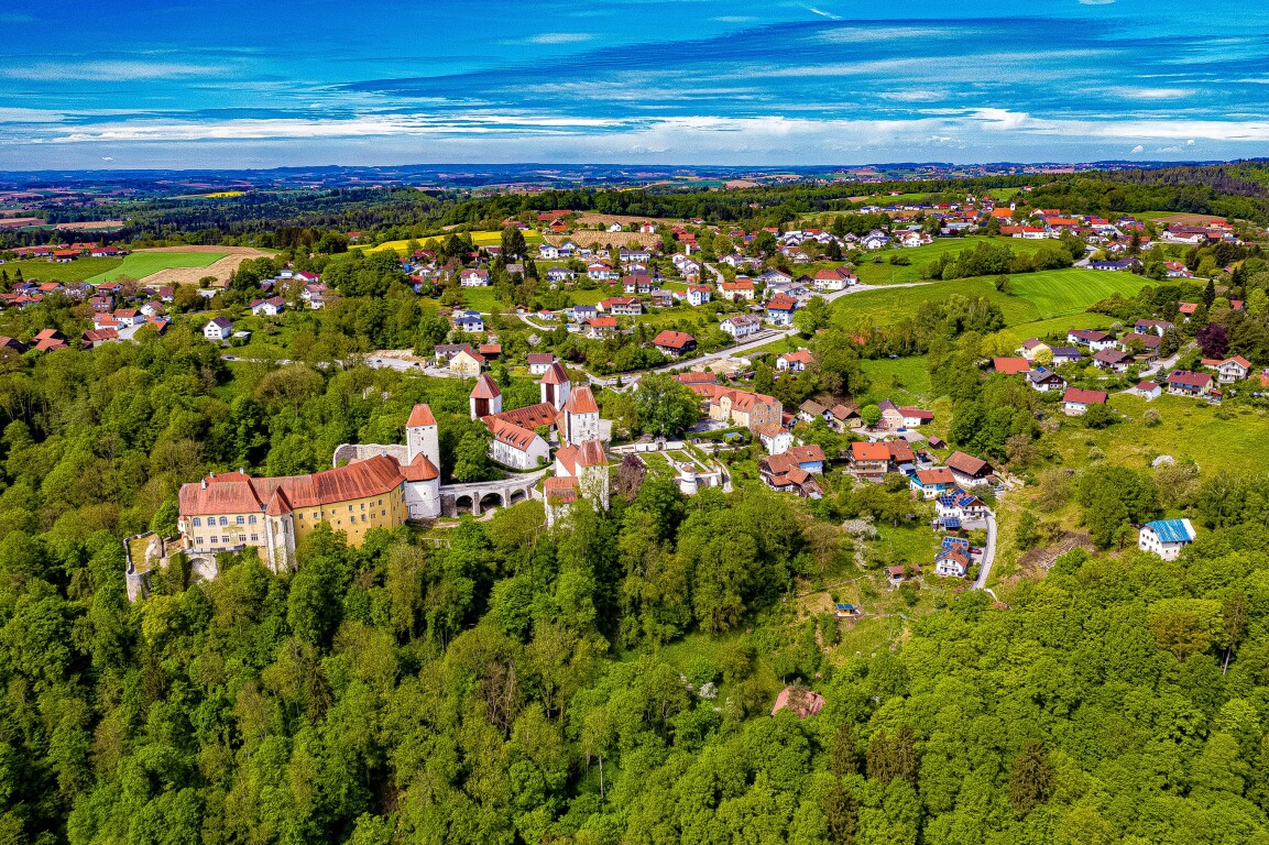 Neuburg am Inn - Gemeinde Neuburg am Inn: Neubau-EFH, Erstbezug Juli 2027
