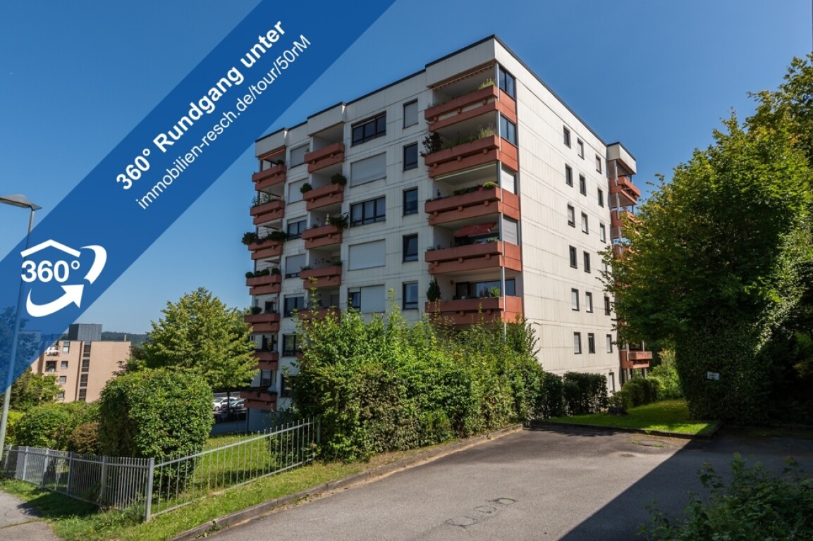 Passau - Passau – Innstadt – Göttweiger Straße 2-Zimmer-Wohnung mit offenen Wohn-Kochbereich, Wannenbad und Balkon