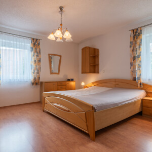 Schlafzimmer (1)