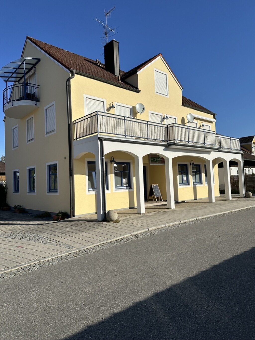 Bad Füssing - Ladenverkaufsfläche für gewerbliche oder auch private Nutzung in Würding bei Bad Füssing