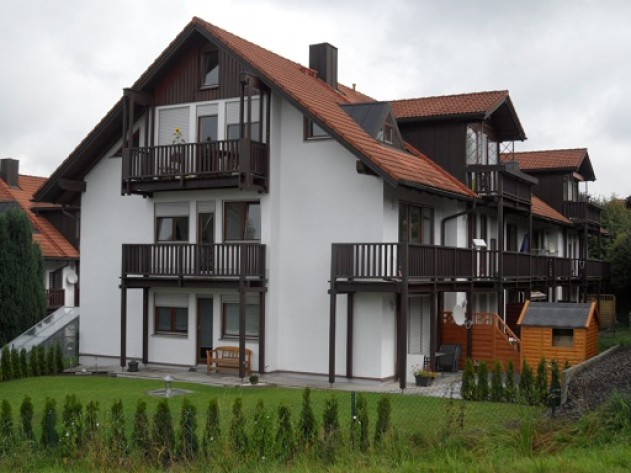 2-Zimmer-Mansarden-Wohnung -  Großzügige 2-Zimmer-Mansarden-Wohnung mit Duplexgarage in Untergriesbach 