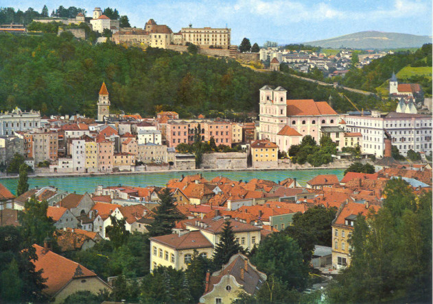 Baugrundstück - Passau-Innstadt: Baugrundstück mit Blick auf Altstadt - Oberhaus