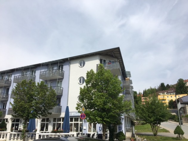 1-Zimmer-Studentenappartement  - UNI vor der Tür!