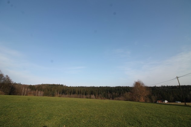 landwirtschaftlicher Grund - Passau-Grubweg: 6.220 m² landwirtschaftlicher Grund, Außenbereich, in Sichtweite einer Siedlung