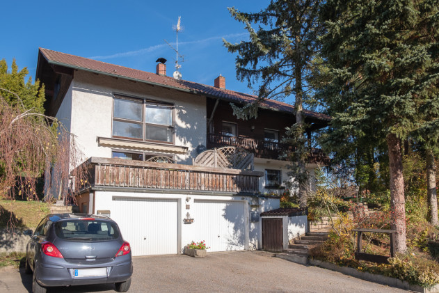 Großzügige 4-Zimmer-Wohnung + ausgebautes Dachgeschoss in Vornbach - Großzügige 4-Zimmer-Wohnung + ausgebautes Dachgeschoss in Vornbach