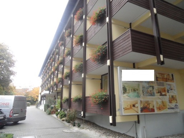 Hotelappartement - Renovierungsbedürftiges möbliertes Hotelappartement in Bad Füssing/Zentrum
