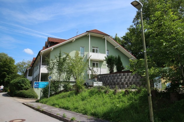 1-Zimmer-Appartement - Studentenappartement gegenüber der Uni! 1-Zimmer Appartement in Passau Innstadt / Voglau